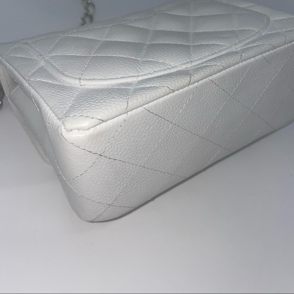 Sold Chanel Vintage White caviar mini square, silver hardware. - Picture 10 of 16